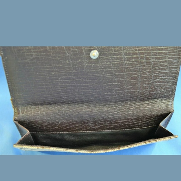 AUTHENTIC GUCCI HORSEBIT WALLET - Picture 3 of 7